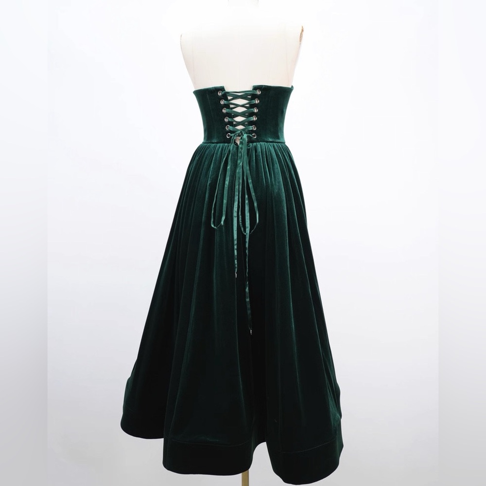 NWOT BRONX AND BANCO Inara Emerald Velvet Midi Dress ,Elegant Green Velvet Dress - Picture 10 of 15
